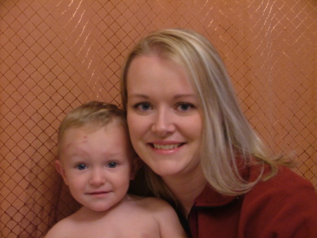 Amy Moore Photo 28