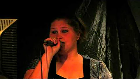Kelli Powell Photo 36