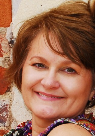 Kay Roberts Photo 17