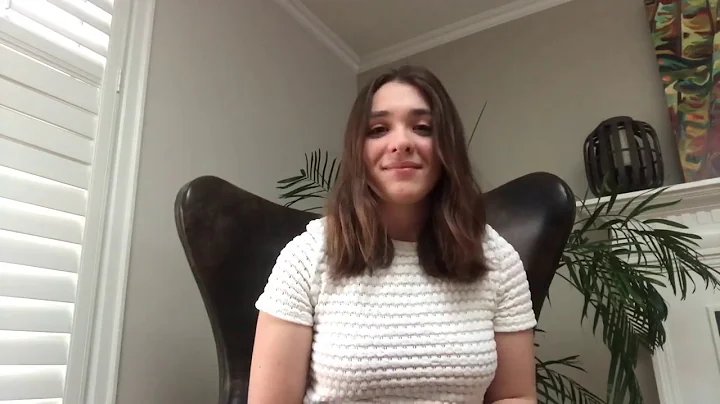 Maya Henderson Photo 32