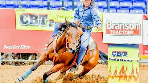 Tara Griggs Photo 23