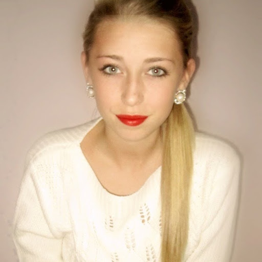 Natasha Cook Photo 13