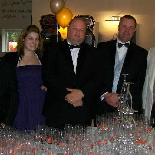 Martin Knowles Photo 10