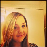 Ellie Russell Photo 5
