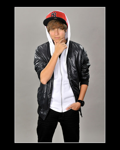 Neville Johnson Photo 14