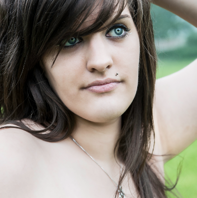 Jessica Delorme Photo 11