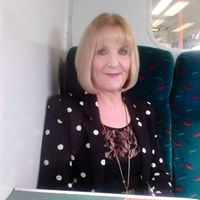 Linda Mcintyre Photo 6
