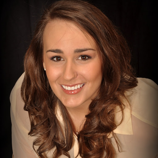 Emily Philpot Photo 9