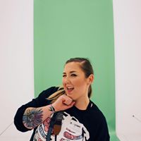 Lindsay Strong Photo 5