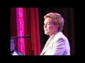 Julie Andrews Photo 27