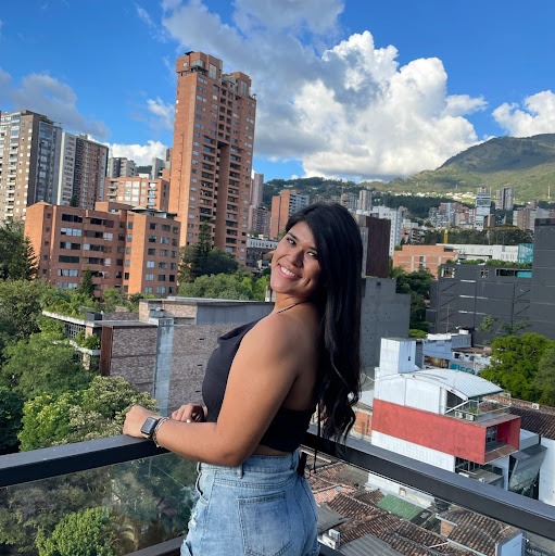 Ana Benitez Photo 12