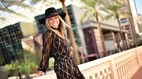 Elyse Johnson Photo 30