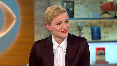 Veronica Roth Photo 23