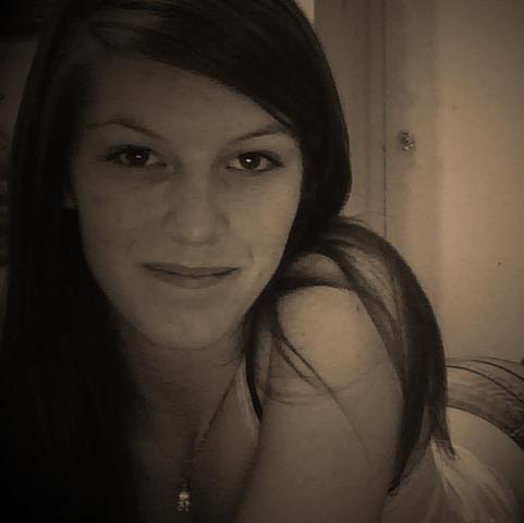 Jessica Macneil Photo 10