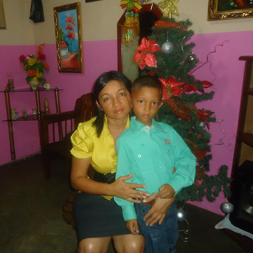 Omaira Perez Photo 9