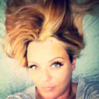 Stephanie Evans Photo 4