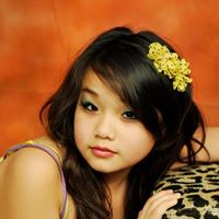 Alina Lee Photo 4