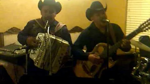 Raul Ulloa Photo 30