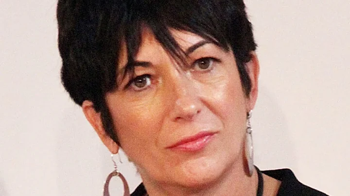 Julie Maxwell Photo 38