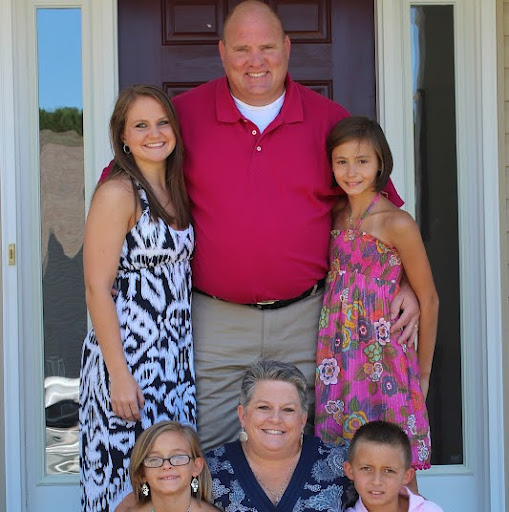 Kelli Liles Photo 6