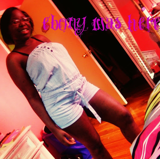 Ebony Williams Photo 15