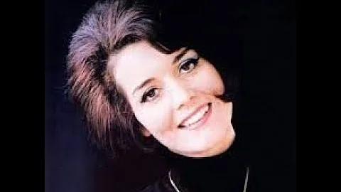 Julie Maughan Photo 23