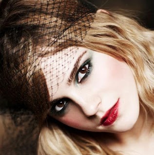 Emma Osborne Photo 15