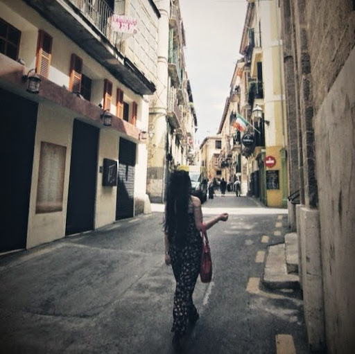 Rong Huang Photo 16