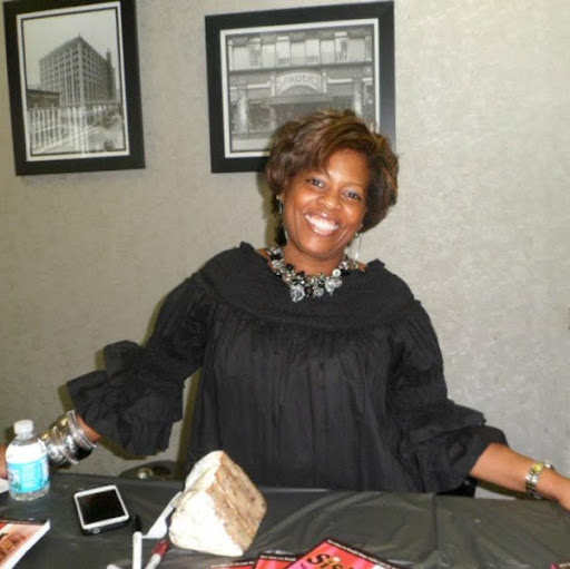 Karen Morgan Photo 14