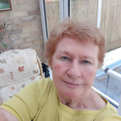 Linda Frampton Photo 7