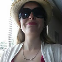Stephanie Gooch Photo 7