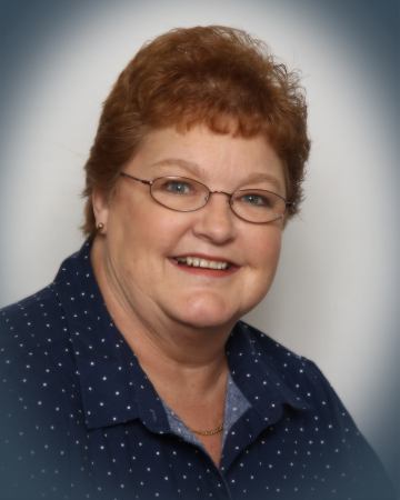 Renee Robinson Photo 18