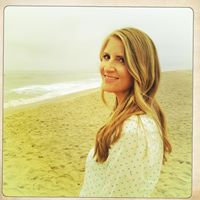 Mara Johnson Photo 6