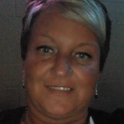 Angela Goins Photo 10
