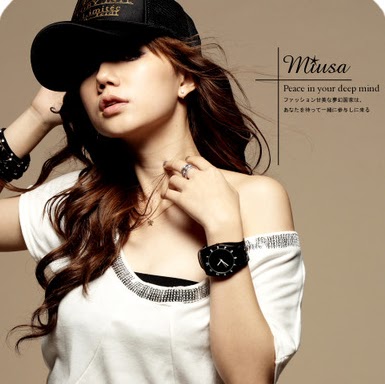 Lisa Arthur Photo 12