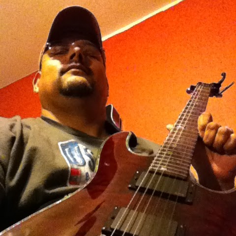 Hector Salas Photo 11