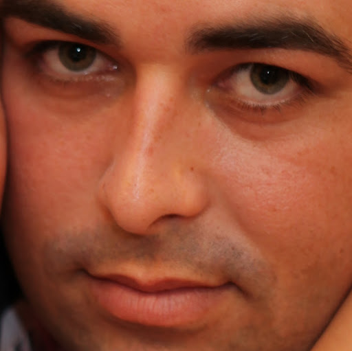 Manuel Bernal Photo 13