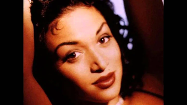 Precious Moore Photo 27