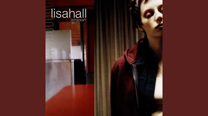 Lisa Hall Photo 45