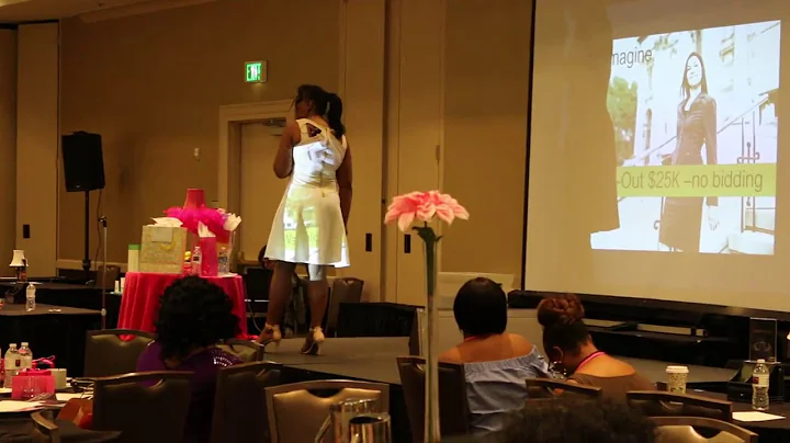 Cassandra Bradford Photo 27