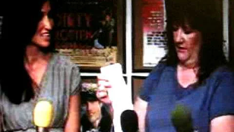 Lisa Hayward Photo 34