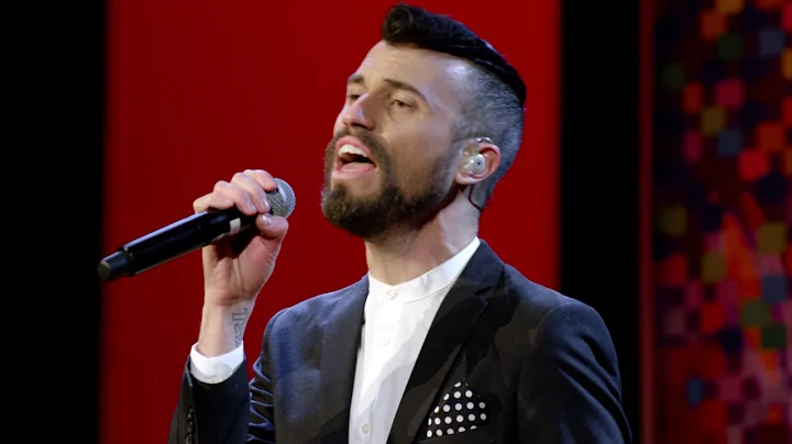 Tyler Glenn Photo 33