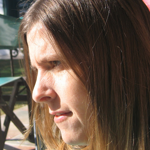 Martina White Photo 10