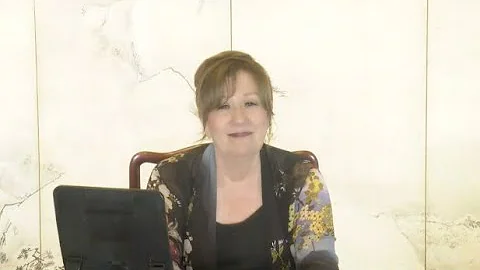 April Abraham Photo 20
