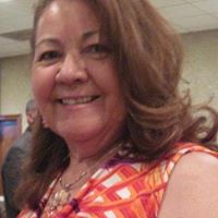 Luz Valladares Photo 5