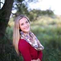 Lauren Thorne Photo 2