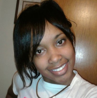 Andrea Ellison Photo 13