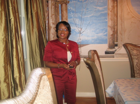 Regina Roberson Photo 13