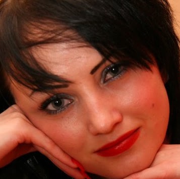 Kay Hunter Photo 14