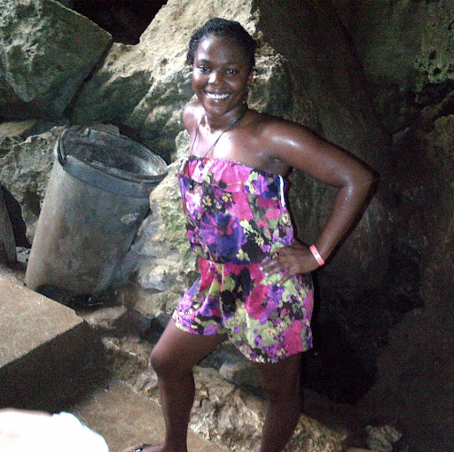 Tameka Douglas Photo 10